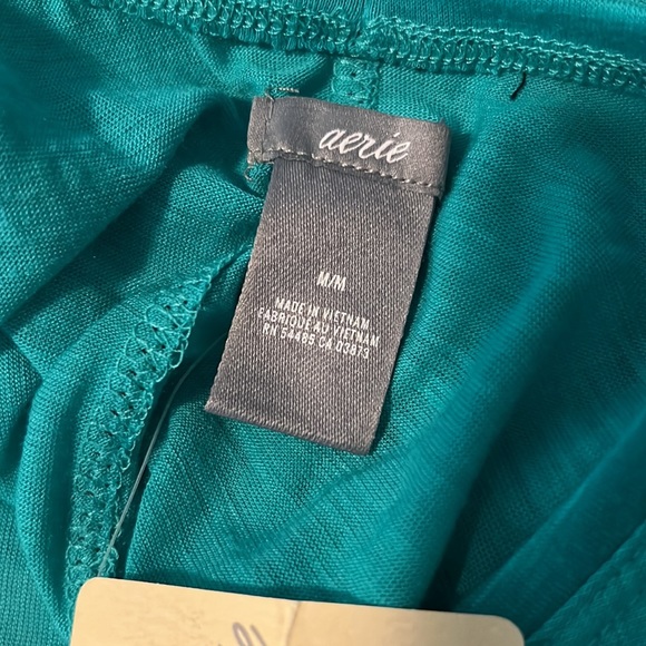 Womens aerie green tee size medium new with tags - Picture 4 of 4